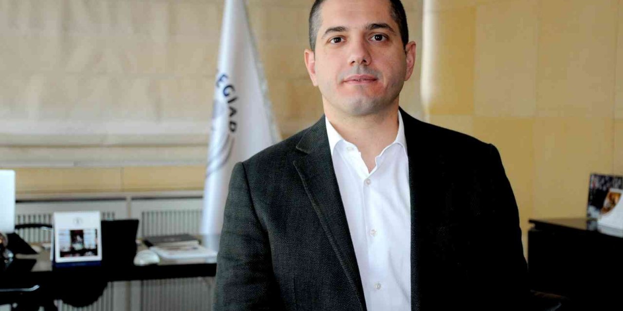 EGİAD: "Atamızın gençlere olan güvenini boşa çıkarmayacağız"