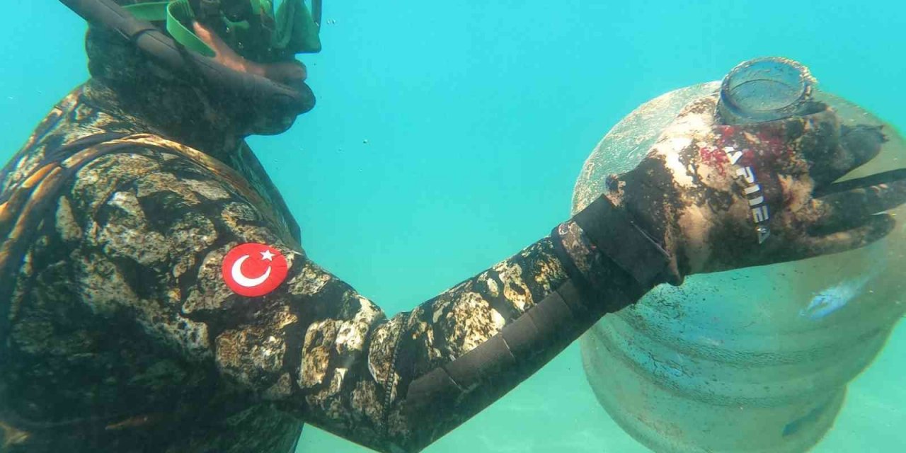 Deniz yüzeyi ve dibi pırıl pırıl oldu