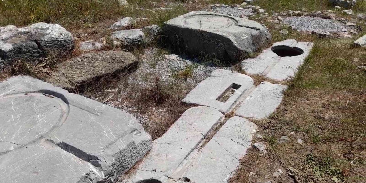 Helenistik dönemden kalma denize sıfır ticaret merkezi gün yüzüne çıkıyor