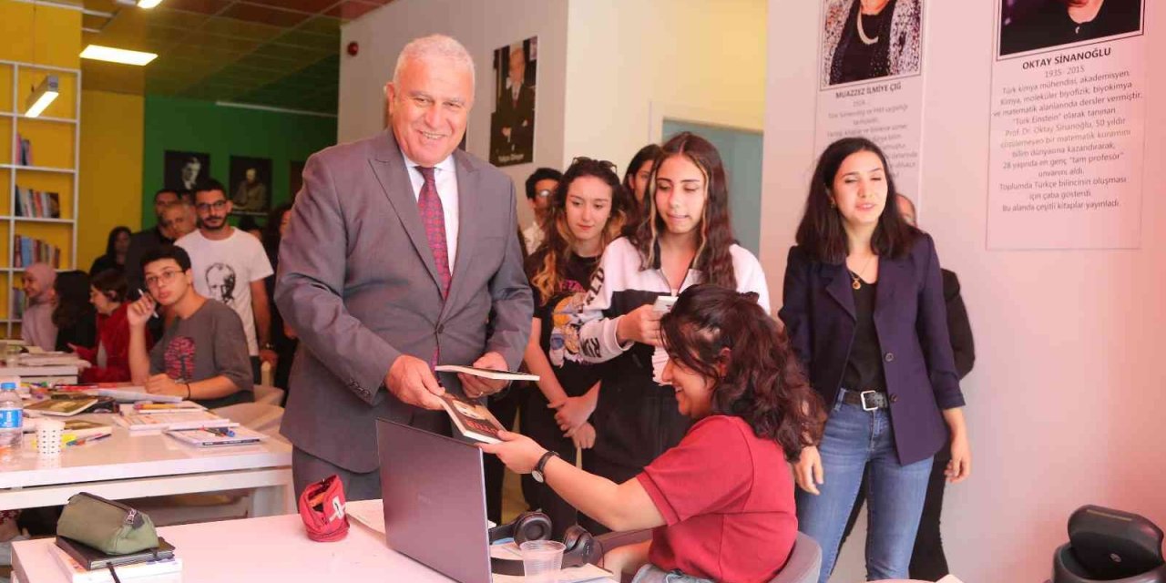 Başkan Atay, gençlerle buluştu