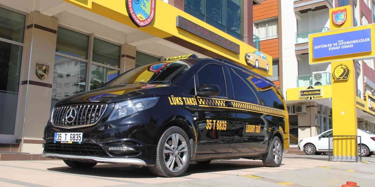 İzmir’de ulaşımın yeni gözdesi: Lüks taksiler