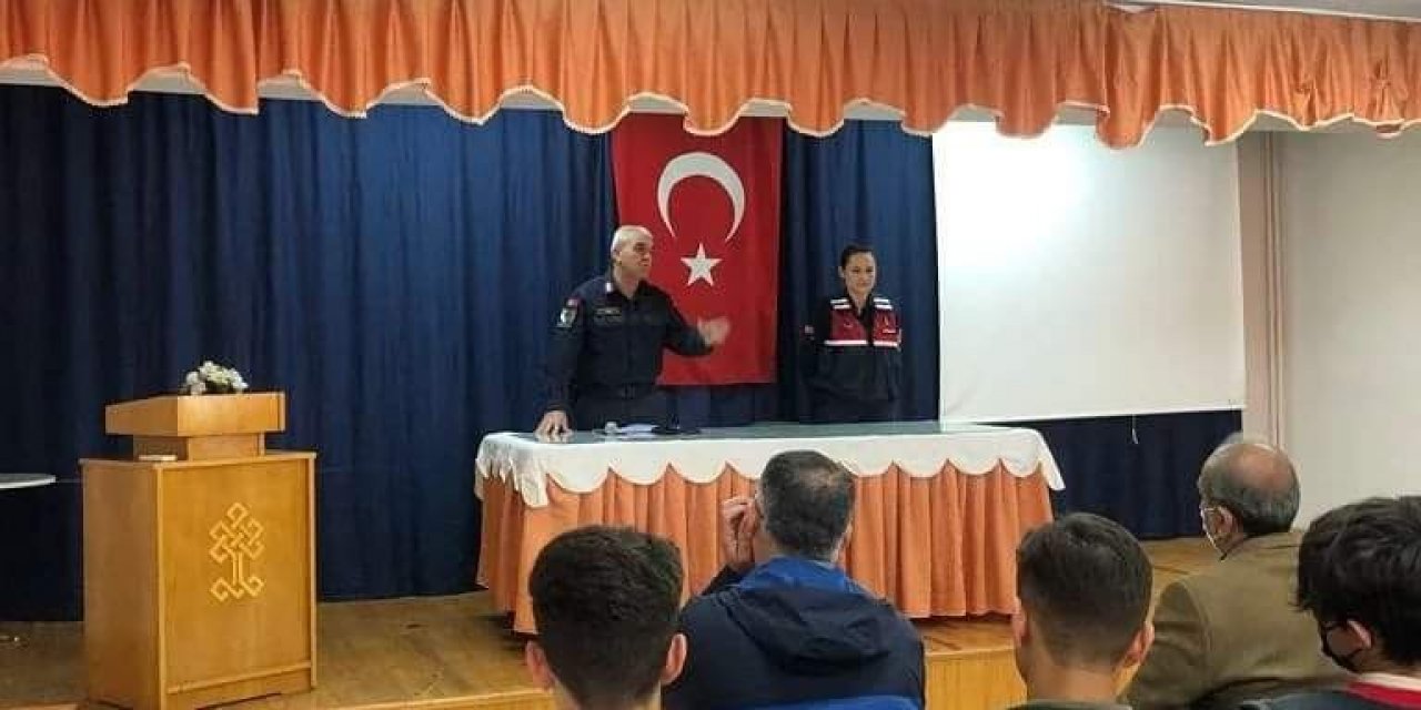 Köyceğiz Anadolu İmam Hatip Lisesi Jandarmayı konuk etti