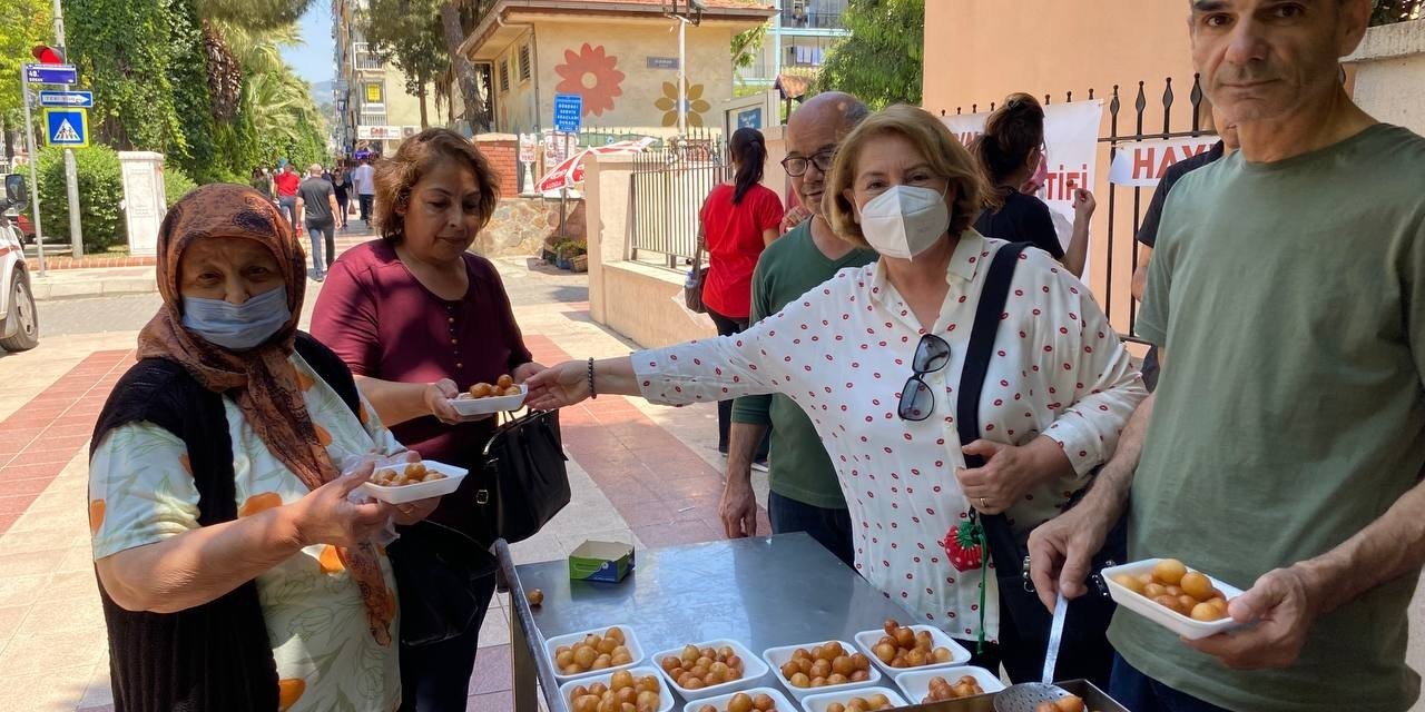 AYKONUT mağdurları isyan etti; "Bizim de lokmamız dökülmeden evlerimize kavuşmak istiyoruz"