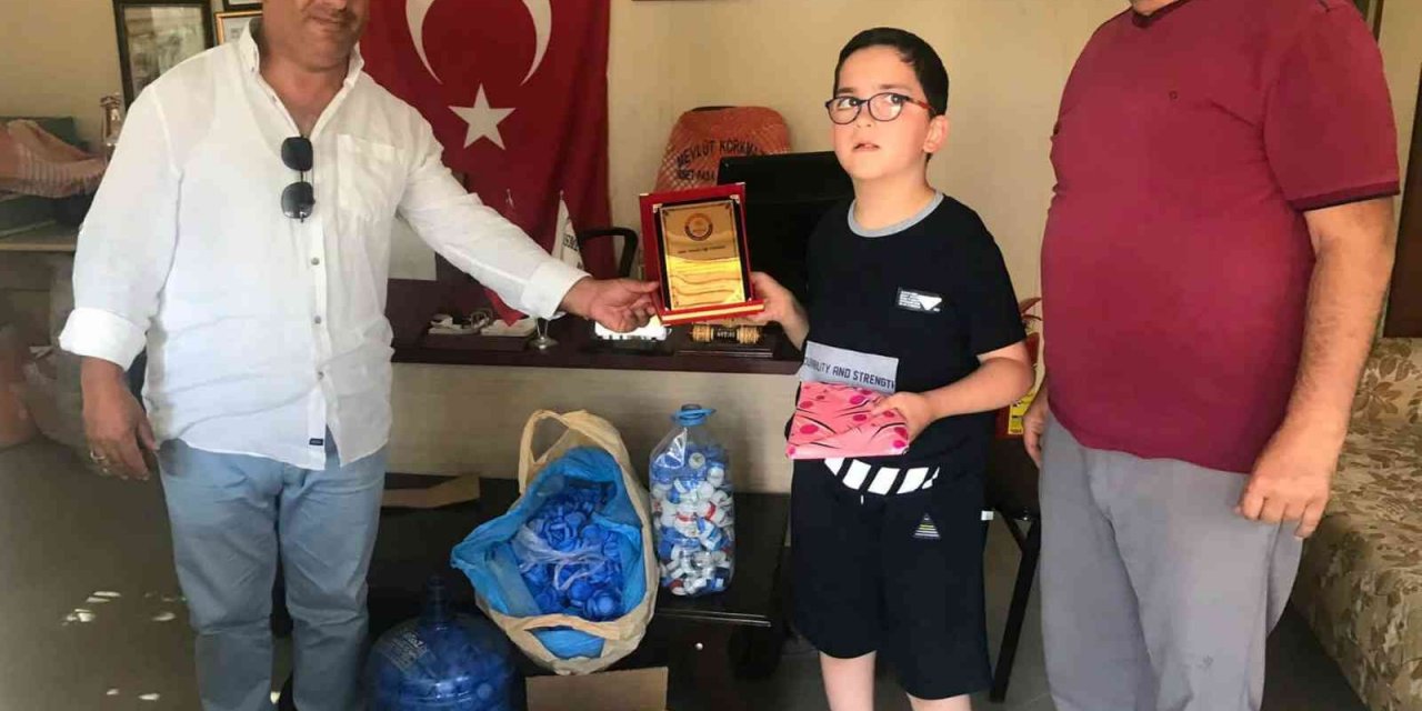 Milas’ta 9 yaşındaki Yiğit’ten örnek davranış