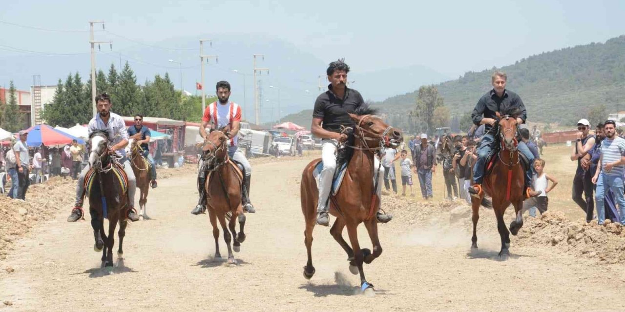 Rahvan atlar, 7 yıl sonra yeniden yarıştı