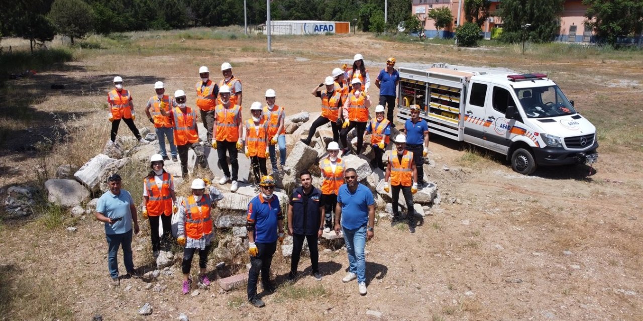 AFAD gönüllüleri eğitimlerini tamamladı
