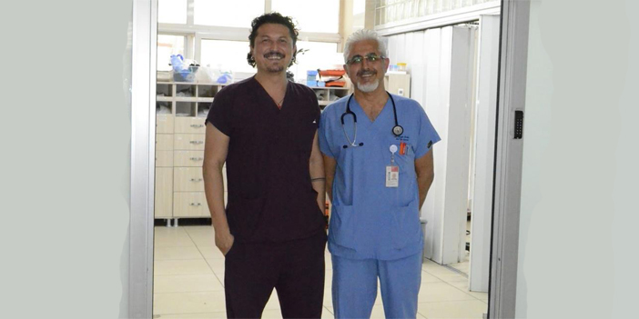 20 dakikalık kalp masajı ile hastayı yeniden hayata döndürdüler