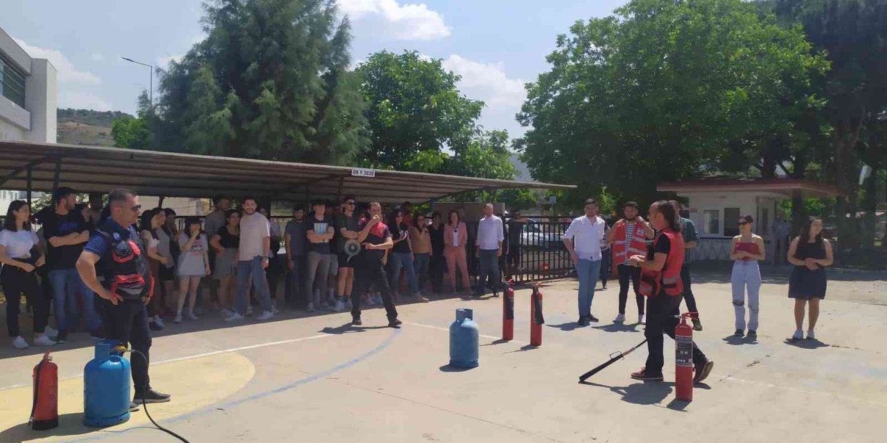 ADÜ Yenipazar MYO’da ’Acil Durum ve Yangın Tatbikatı’ gerçekleşti