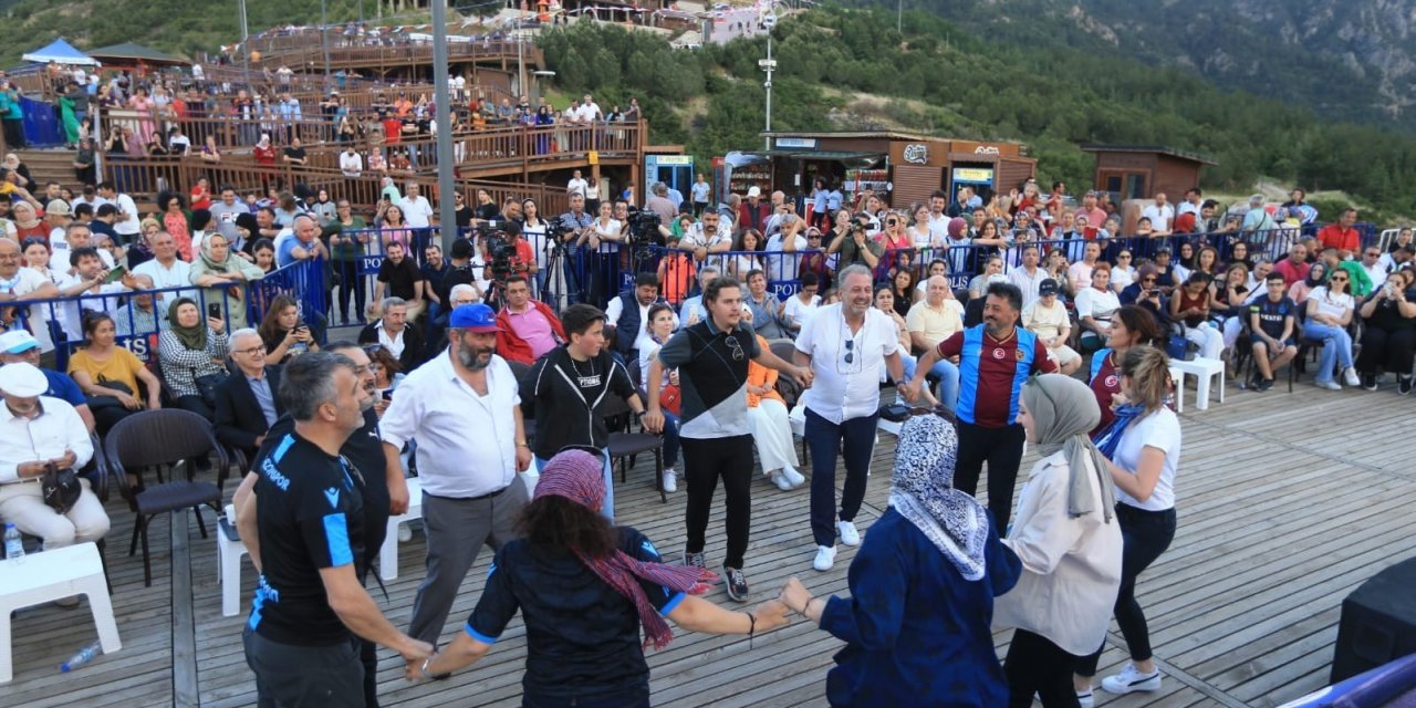 Denizli’nin zirvesinde Karadeniz fırtınası esti