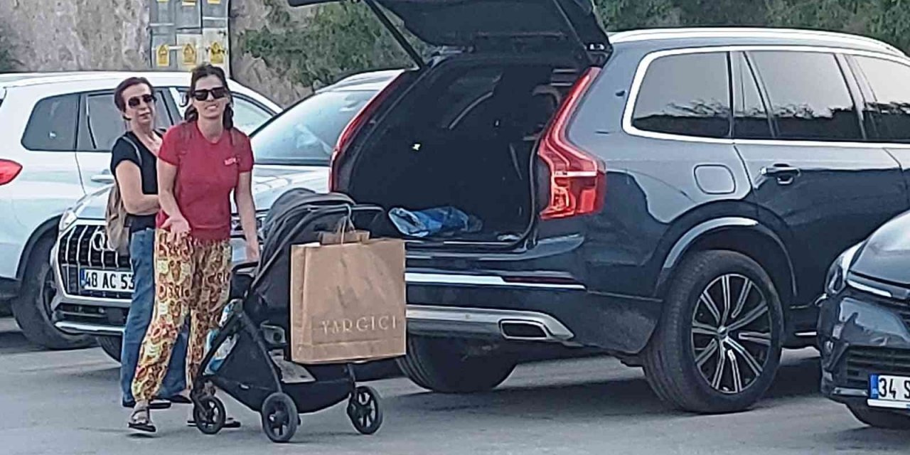 Özge Özpirinçci basın mensuplarına sitem etti