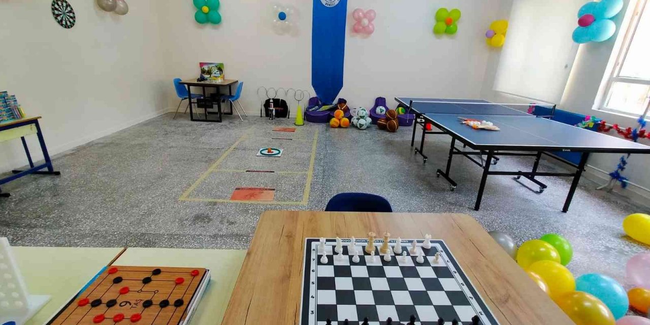 Atıl sınıf spor salonuna dönüştürüldü