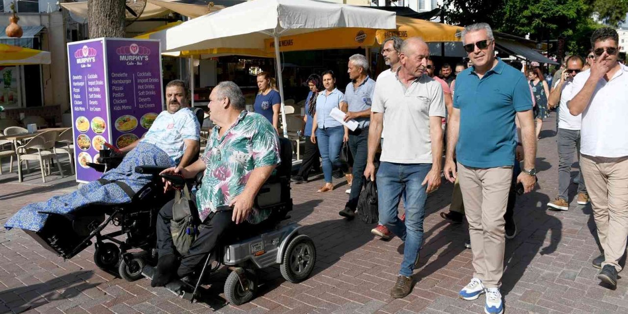 Kuşadası’nda Kiraz Şenliği Başladı