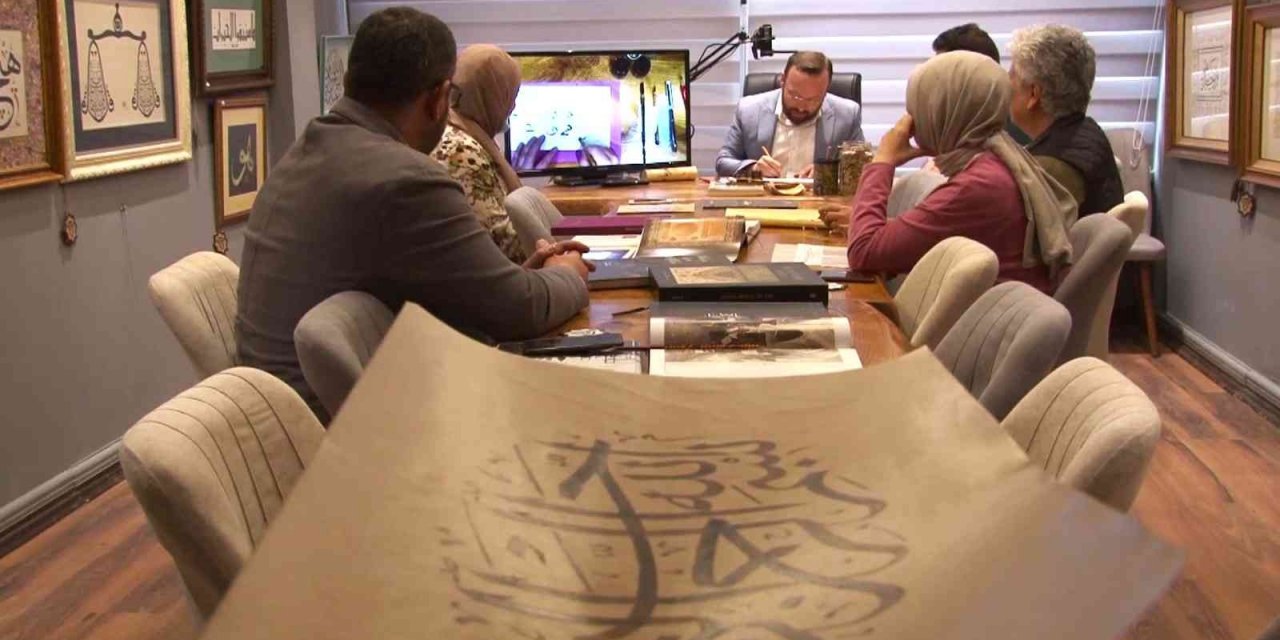 Hat sanatı Denizli’de yaşatılıyor