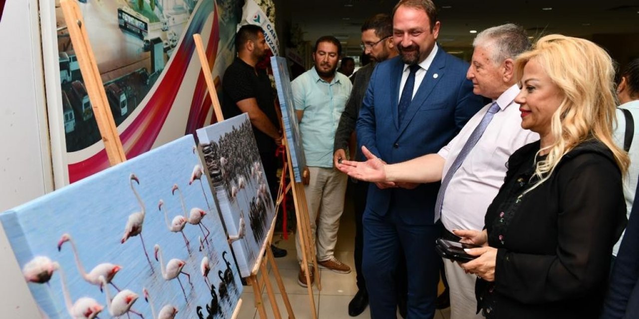 “Flamingo Adası” fotoğraf sergisi kapılarını açtı