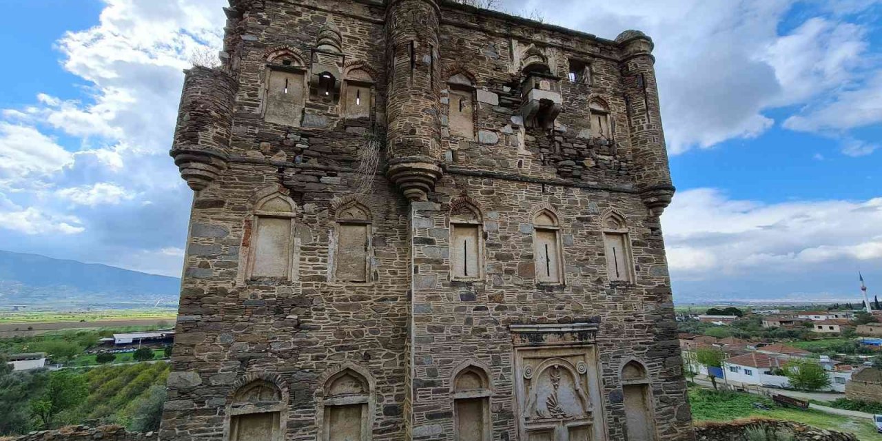 Tarihi Arpaz Kalesi restore edileceği günleri bekliyor