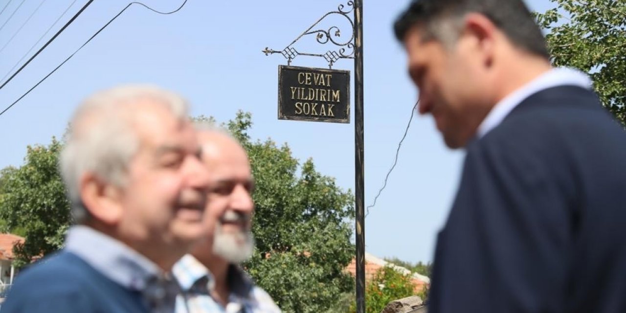 Başkan Serkan Acar’dan Güzelhisarlı araştırmacı yazar Cevat Yıldırım’a vefa