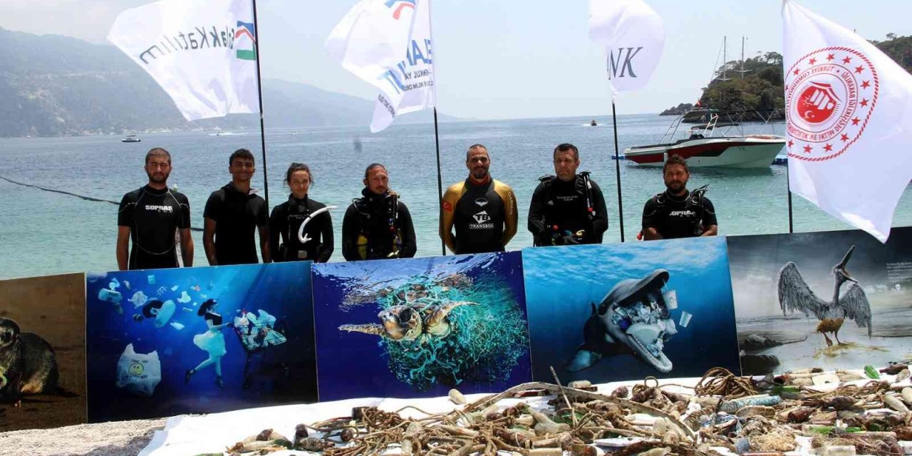 Dünyaca ünlü plajda deniz dibi temizliği
