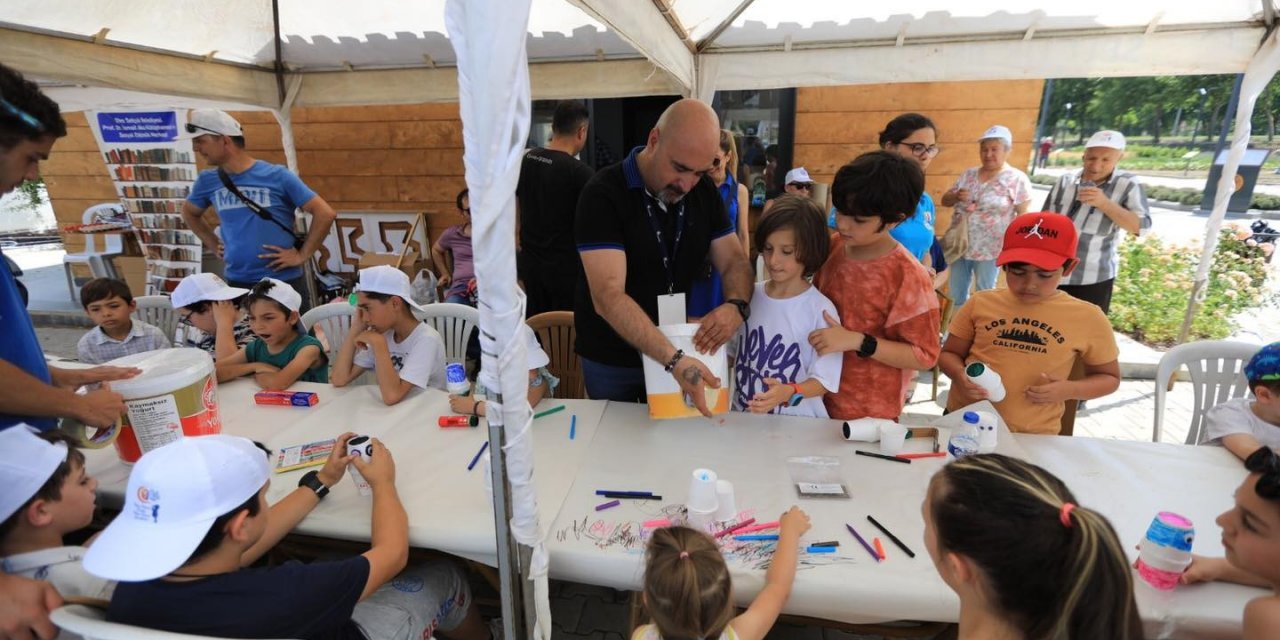 Selçuk’ta atıklar kuş evi oldu