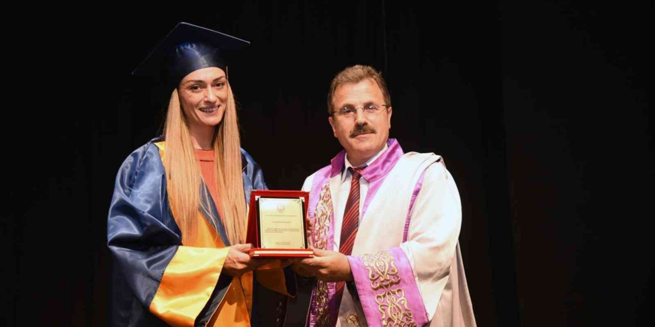 MSKÜ Bodrum, Marmaris ve Milas’ta mezuniyet sevinci