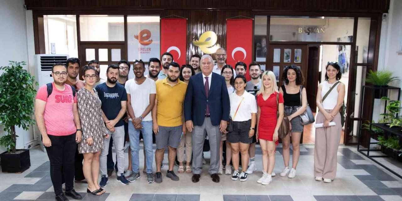 Başkan Atay, Tıp Fakültesi öğrencilerini ağırladı