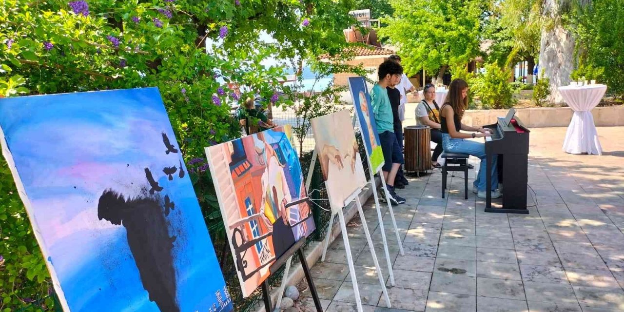 Köyceğiz Anadolu Lisesi 5. Resim sergisini açtı