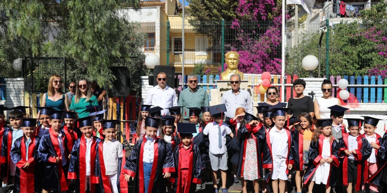 Didim Belediyesi Kreşi’nin öğrencileri karnelerini aldı