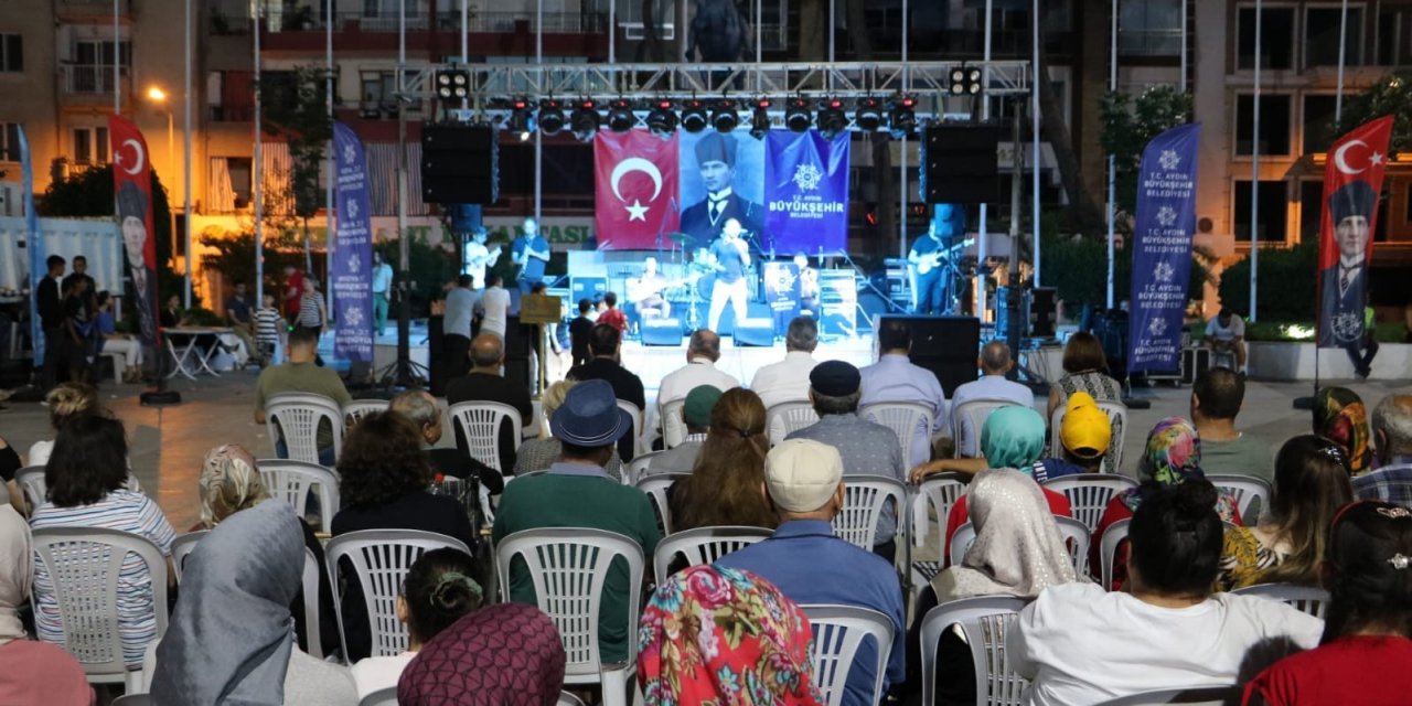 İncirliovalılar, Büyükşehir Belediyesi’nin bahar konseri ile coştu