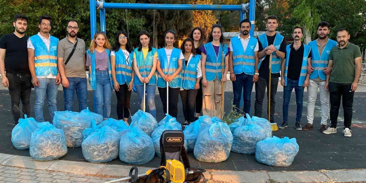 Efeler AK Gençlik’ten Çevre Haftası’nda anlamlı etkinlik