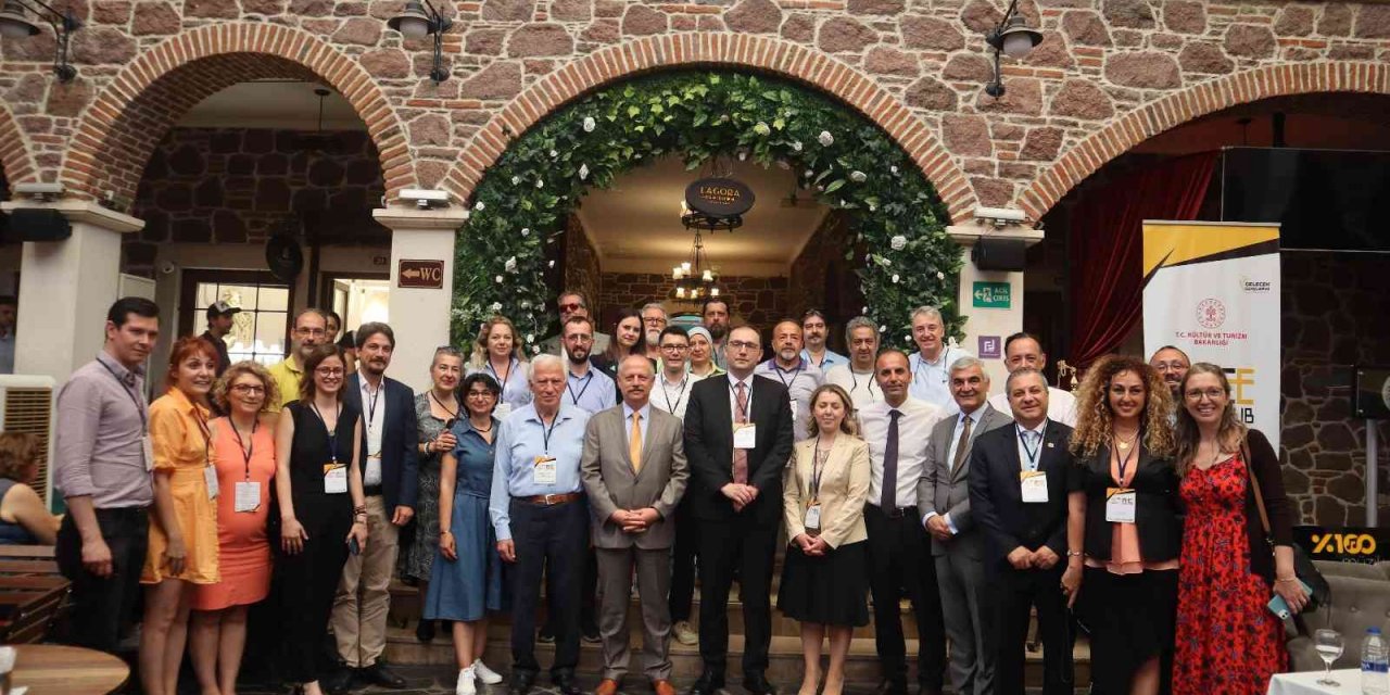 Ahilik kültüründen ilham alan gençler ve zanaatkarlar Kemeraltı’nda buluşacak