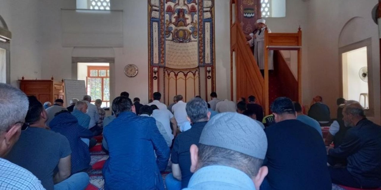 Diyanet’ten kız babalarına ve düğün yapacaklara uyarı