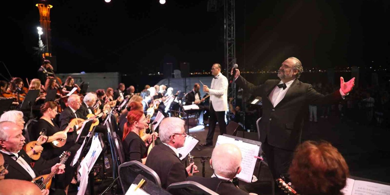 1. Ulusal Mandolin Festivaline muhteşem başlangıç