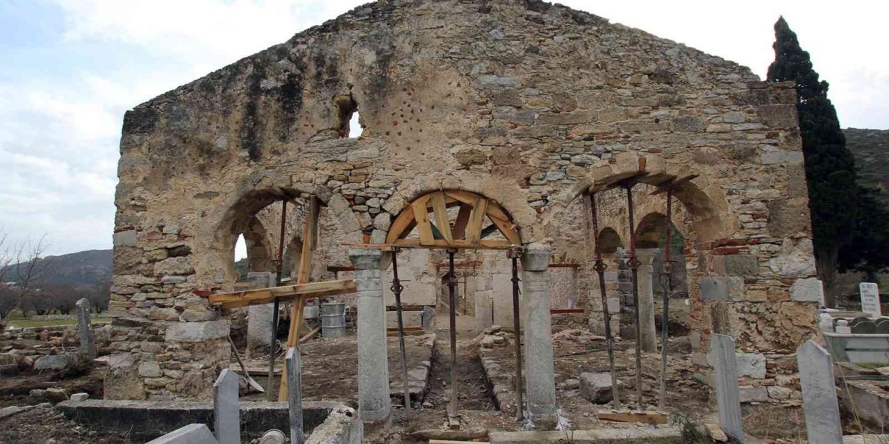 Muğla Büyükşehir Belediyesinden Çeşmeköy Camii restorasyon açıklaması