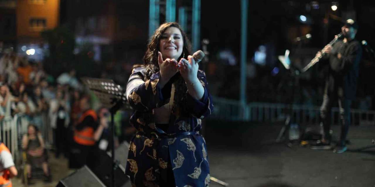 Tuğçe Kandemir Koçarlı’da unutulmaz bir festival yaşattı