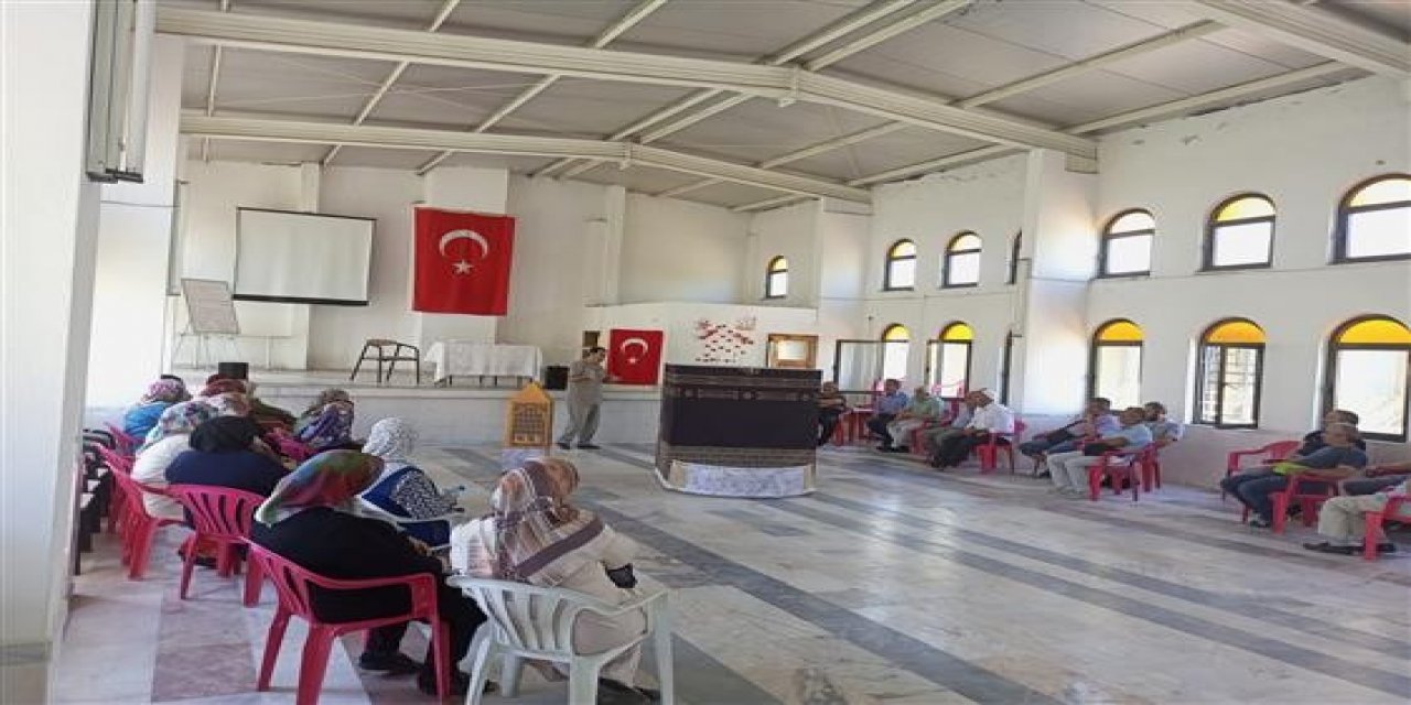 Söke İlçe Müftülüğü 2022 hacı adaylarına seminer verdi