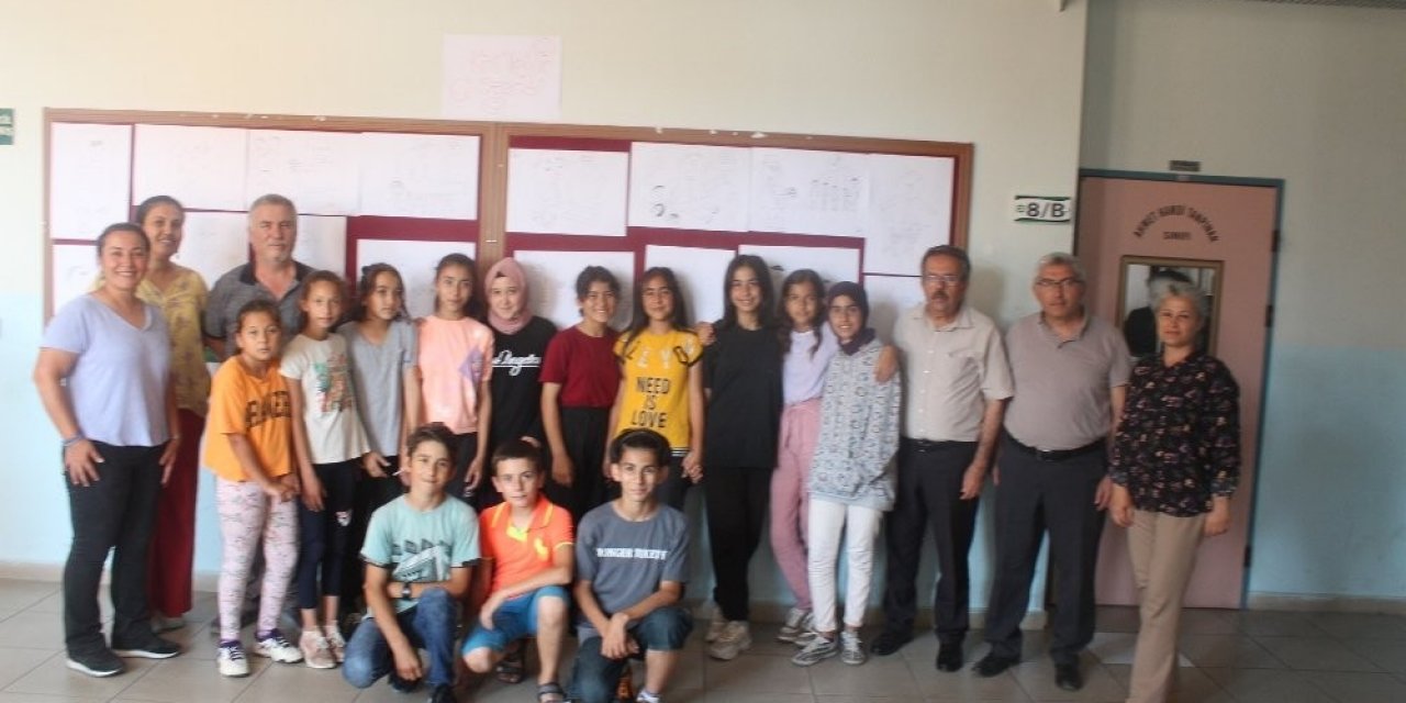 Köyceğiz’de öğrenciler karikatür atölye çalışması yaptı