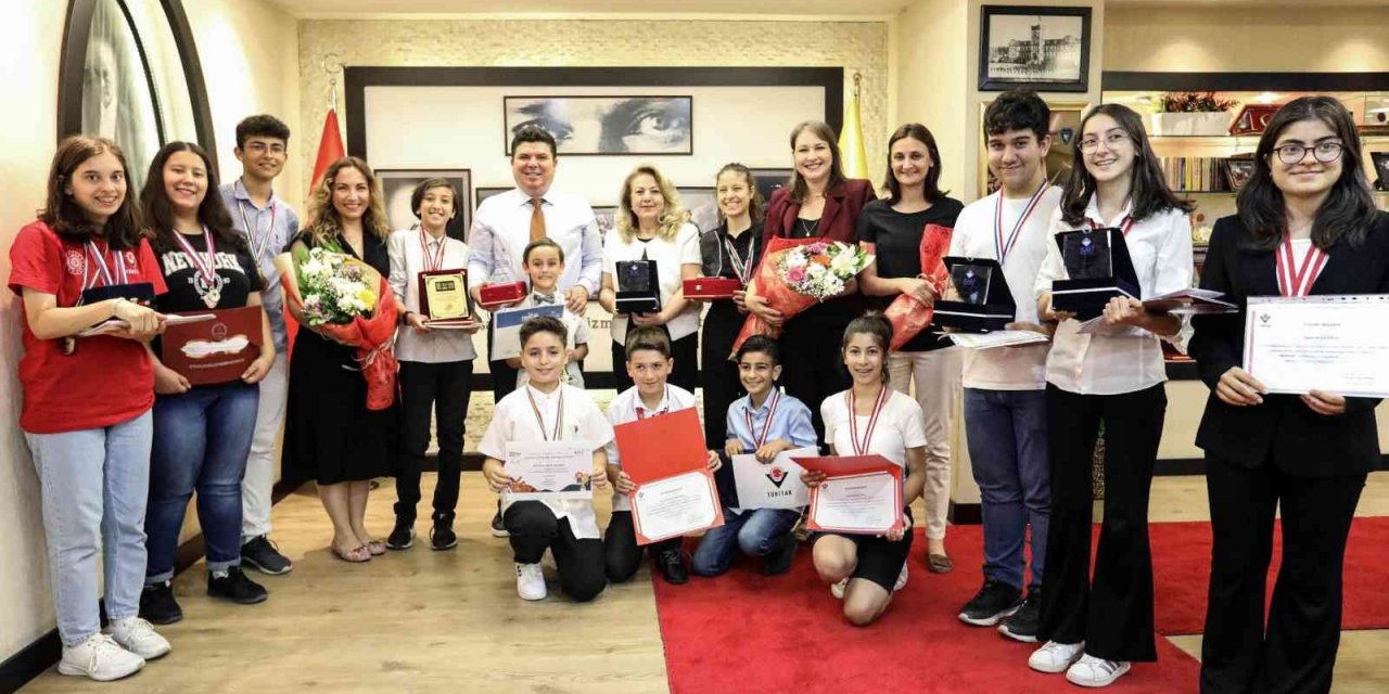 Şampiyonlardan Başkan Kılıç’a teşekkür ziyareti