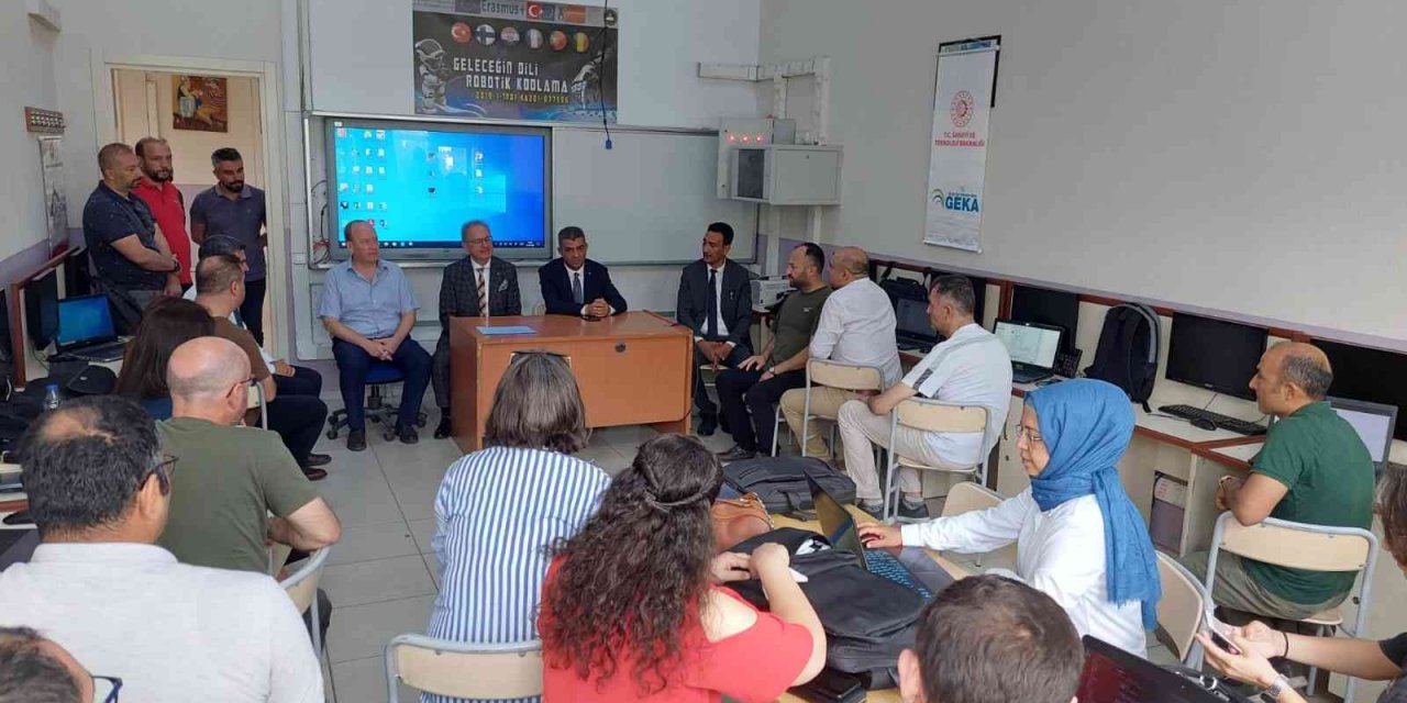 Denizli’yi mobil uygulamaya sığdıracaklar