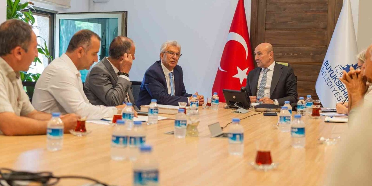 Başkan Soyer, afetin vurduğu 7 mahalle muhtarıyla buluştu