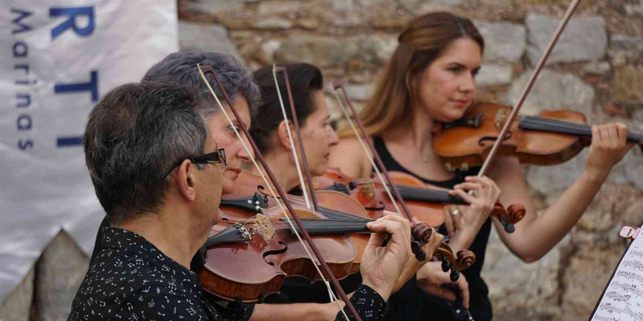 Tarihi kalıntıdan klasik müzik yükseldi