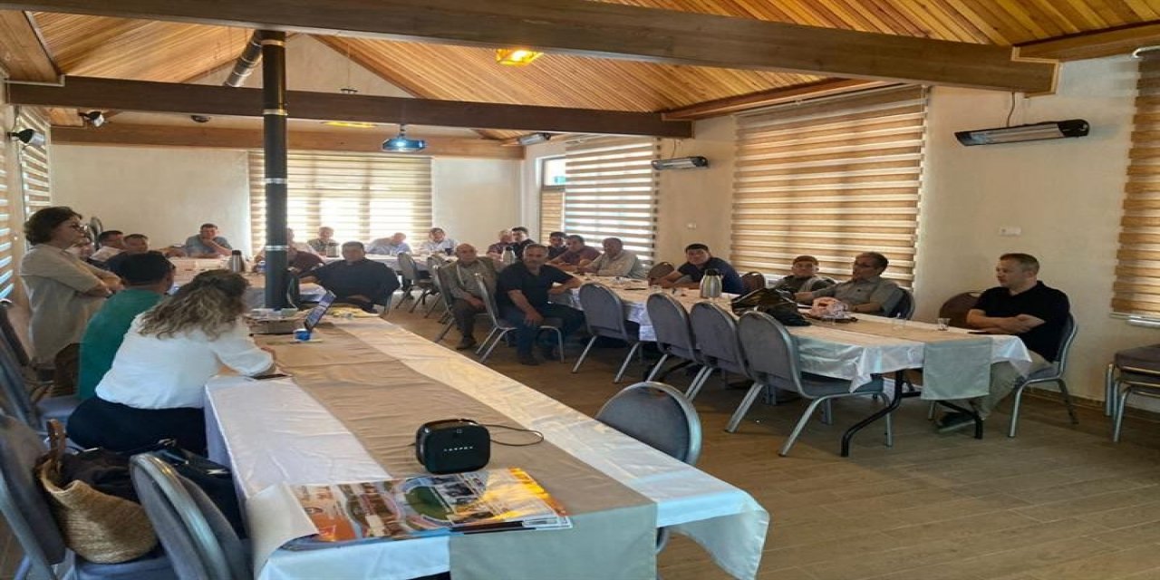 Üreticiler ’kestane gal arısı’ zararlısına karşı bilgilendirildi