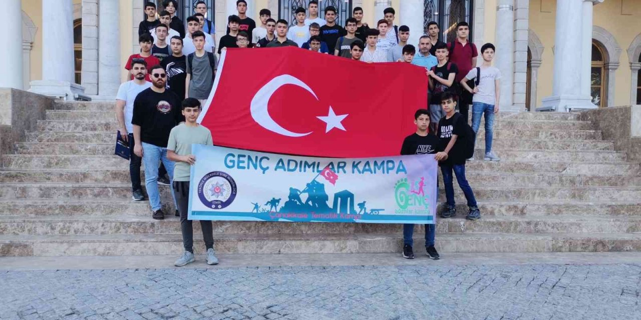 İzmir TEM Şube, 37 öğrenciyi geziye götürdü