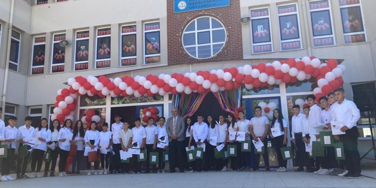 Nazilli’de karne ve yaz tatili sevinci