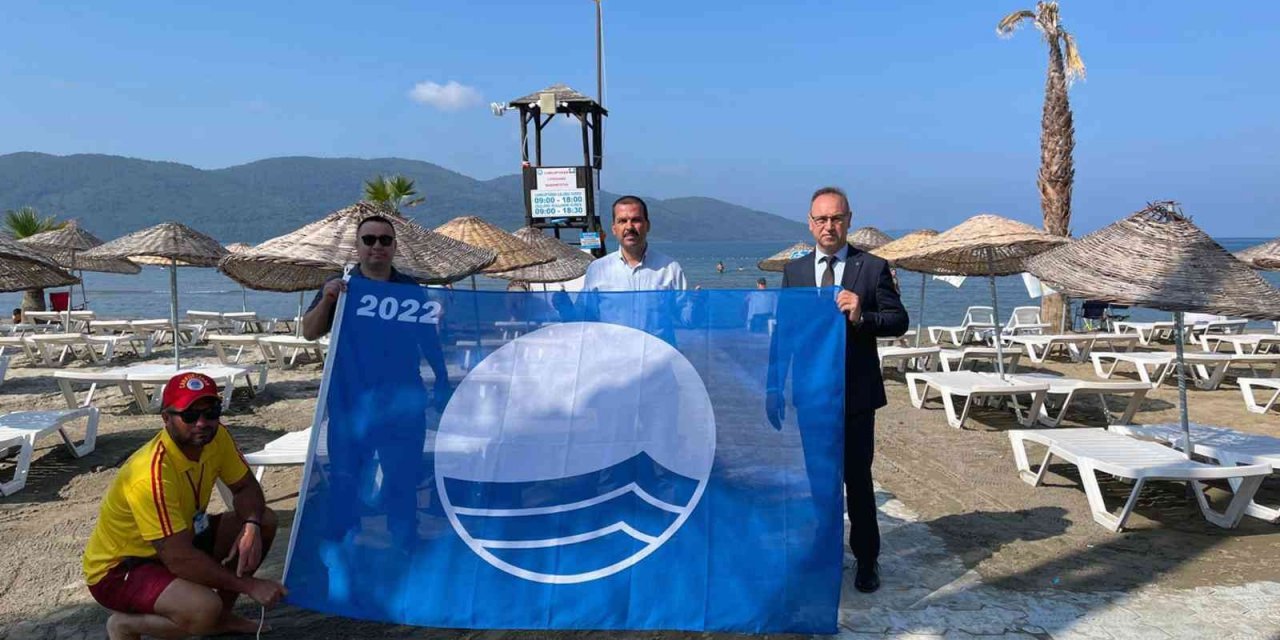 Sakin Kent Akyaka plajı ‘Mavi’ gerdanlığını taktı