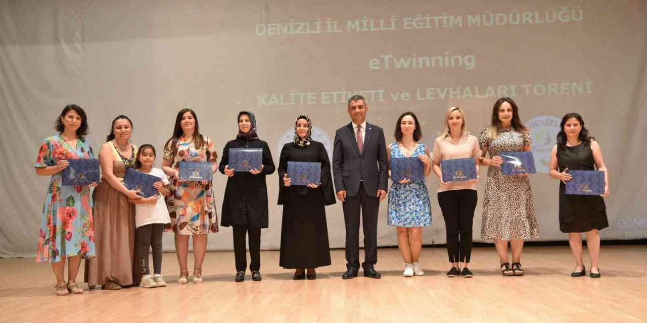 Denizli’de 473 eTwinning sertifikası törenle verildi