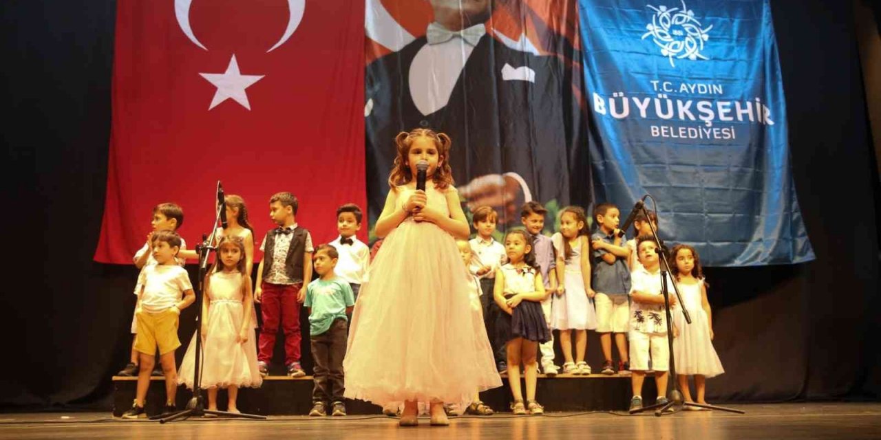 Büyükşehir Belediyesi’nin Çocuk Gelişim Merkezleri ilk mezunlarını verdi