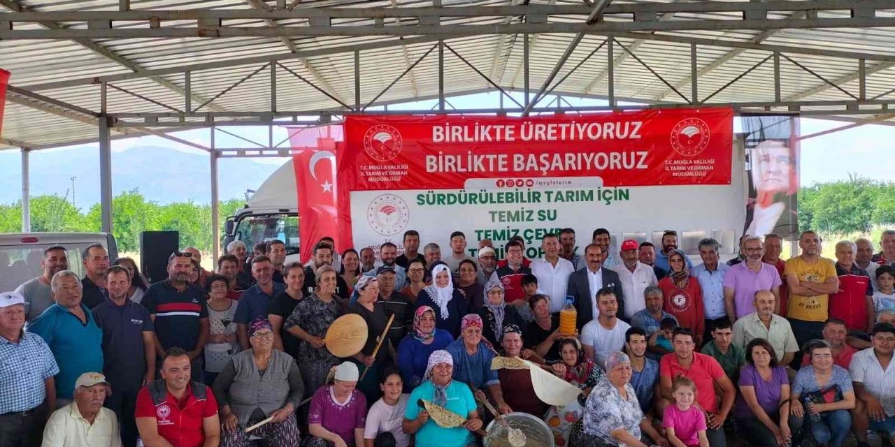 Köyceğiz’de Akdeniz Meyve Sineği tuzak dağıtımı gerçekleştirildi