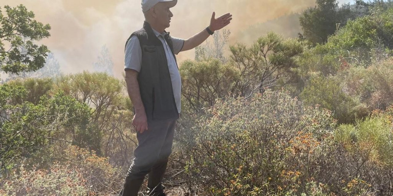 Bakan Kirişci, yangın söndürme çalışmalarını yerinde takip ediyor