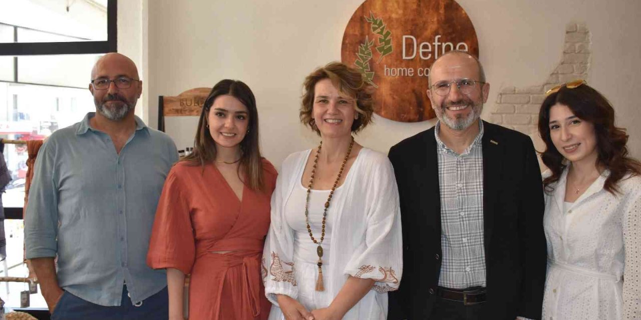 Defne Home Collection yeni konsept mağazası Urla’da hizmete girdi