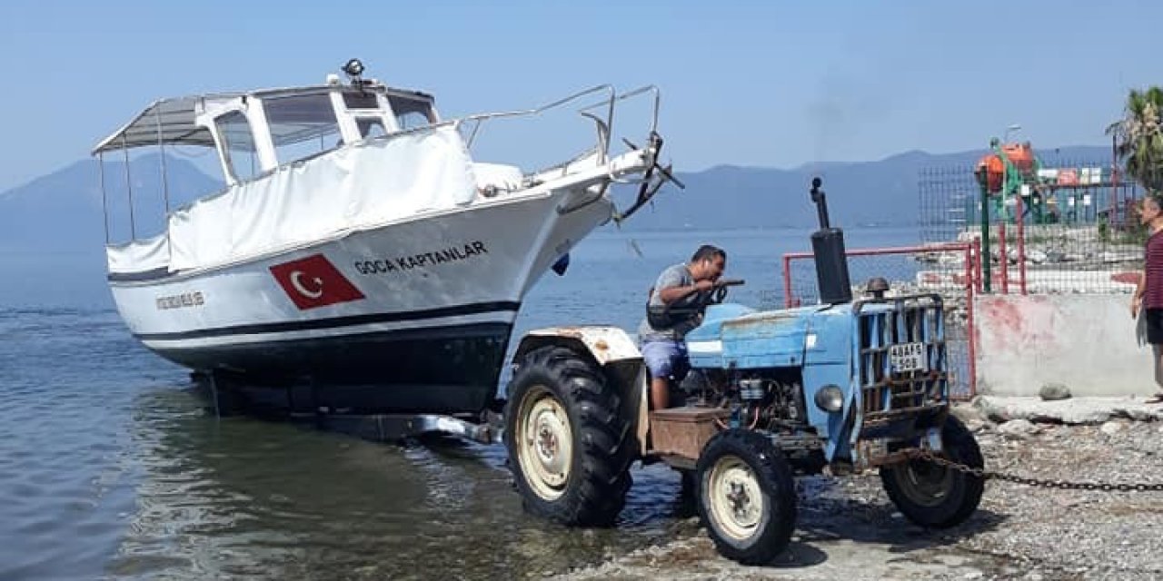 Eğitim sezonunu tamamlayan deniz araçları karaya çekildi