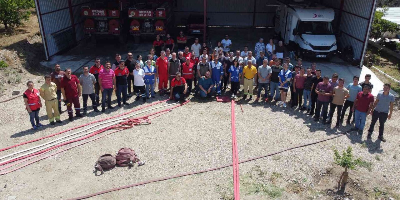 AFAD gönüllüleri, orman gönüllüsü de Oluyor